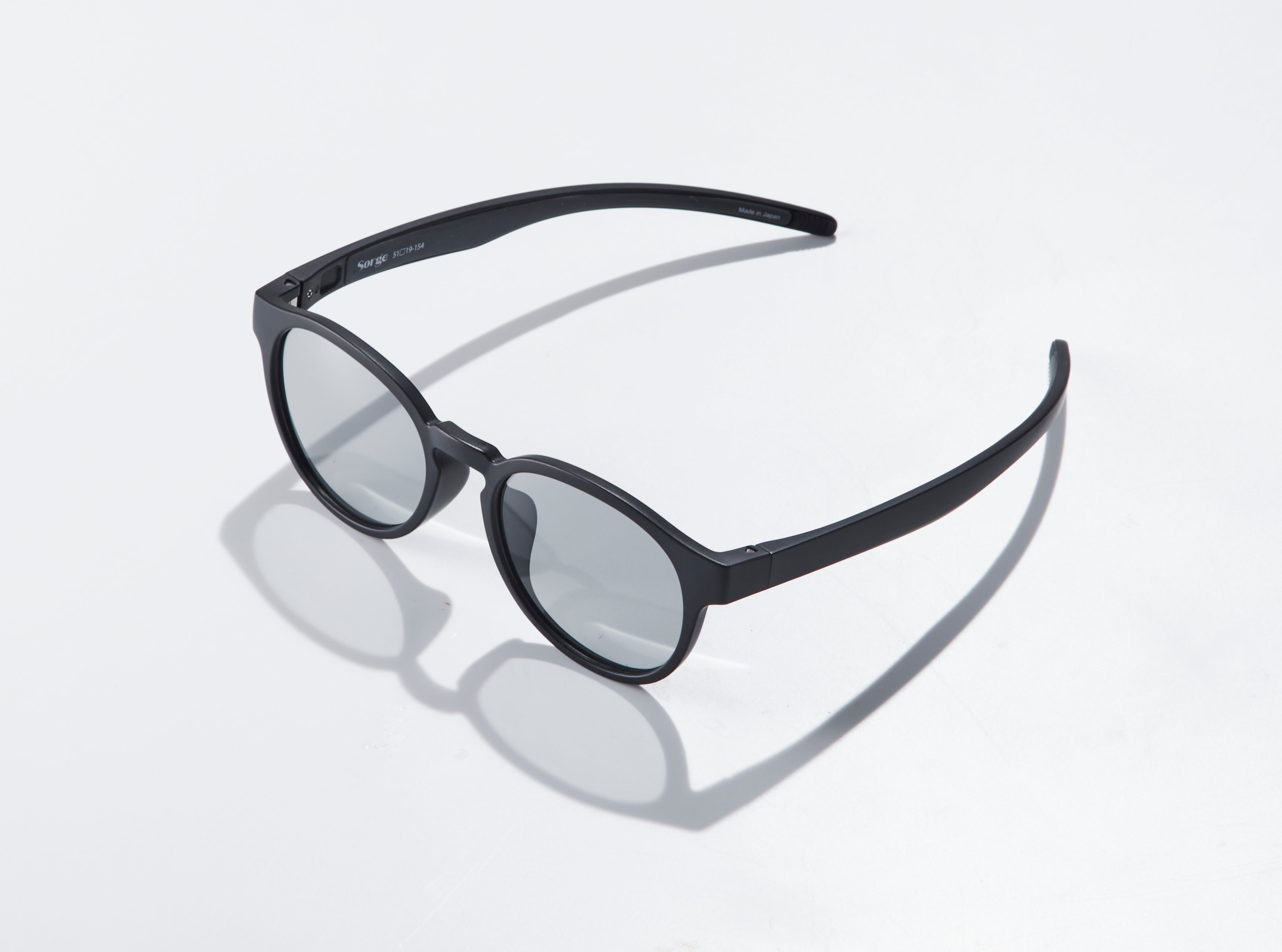 偏光・調光・UV一体アウトドアサングラス - クラウンパント × スポーツ